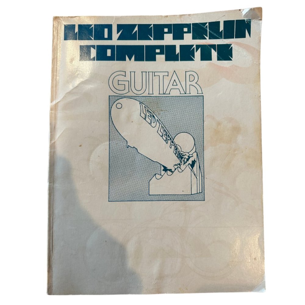 Led Zeppelin -- Complete: Easy Guitar Sheet Music by Led Zeppelin  | May 1, 1975